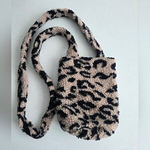 Aerie Leopard Print Fuzzy Shoulder Bag